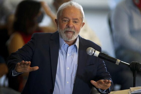 LULA PUBLICA DECRETO E REVOGA NORMAS QUE FACILITAVAM ACESSOS A ARMAS E